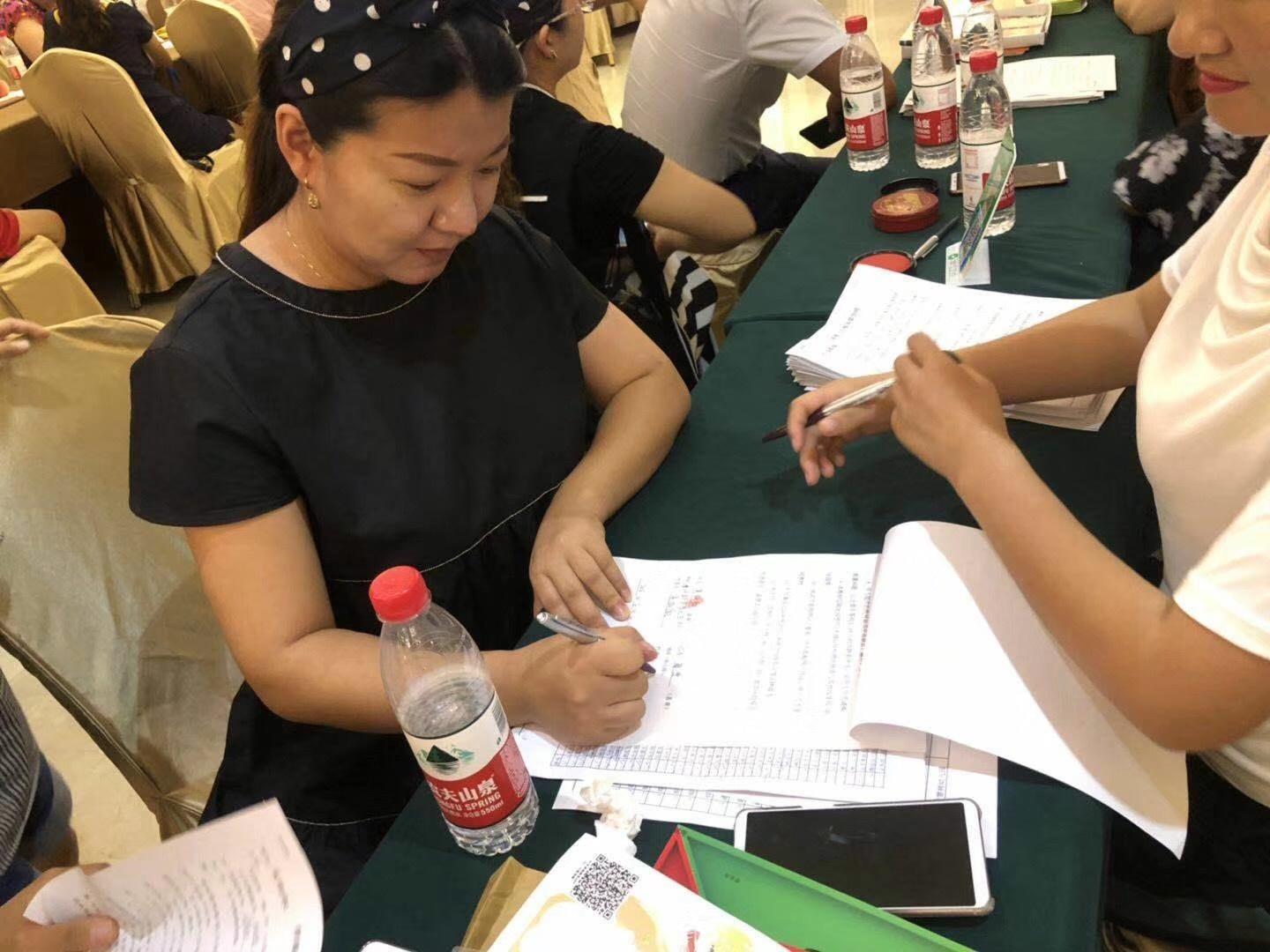 體驗式招生中的合同簽約現場